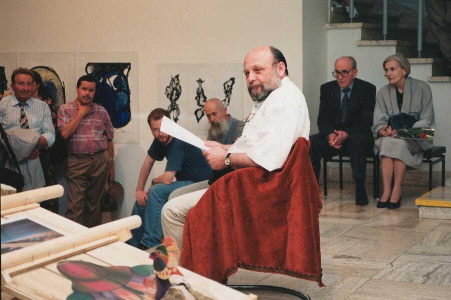 Arnošt Goldflam, v pozadí Jiří a Běla Kolářovi; foto: Anna Pecková